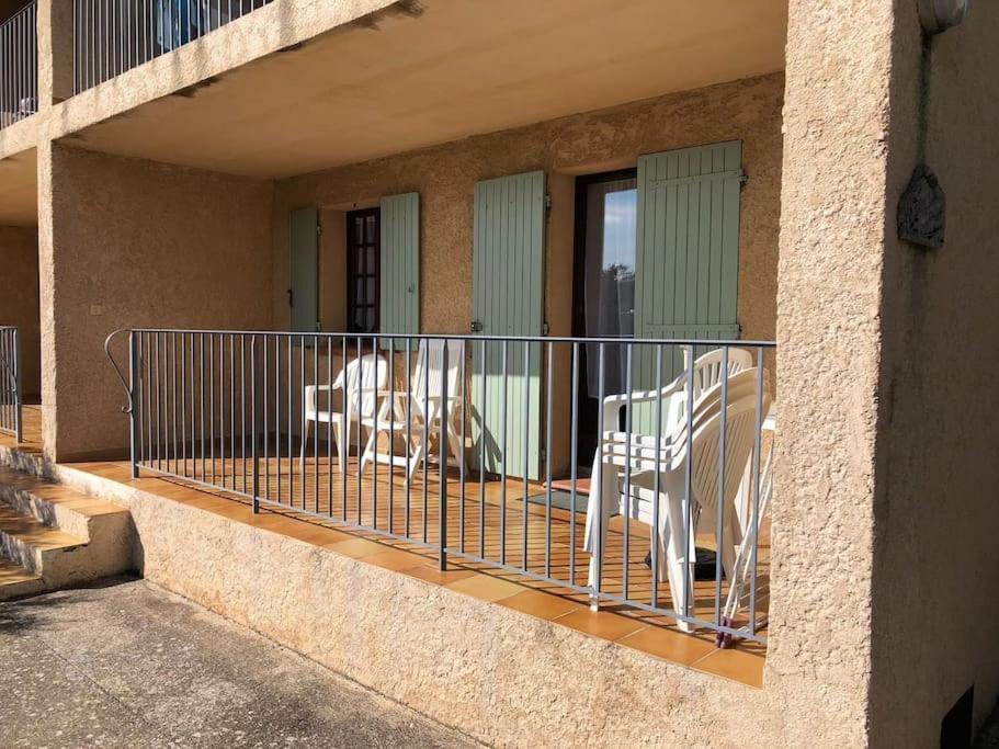 Residence Lou Cigaloun - Ana Location Gréoux-les-Bains Exterior foto